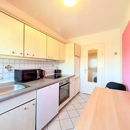 Zentrale In Ideal Fuer Monteure & Geschaeftsreisende *