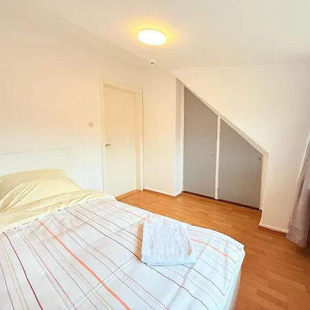 Lägenhet Zentrale In Ideal Fuer Monteure & Geschaeftsreisende