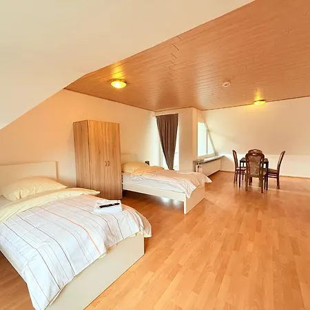 Apartment Zentrale In Ideal Fuer Monteure & Geschaeftsreisende *