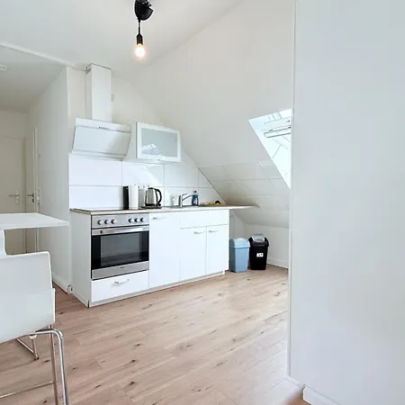 Zentrale In Ideal Fuer Monteure & Geschaeftsreisende Lägenhet