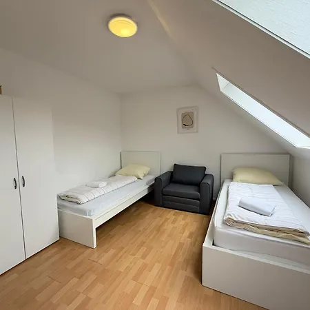 Zentrale In Ideal Fuer Monteure & Geschaeftsreisende *
