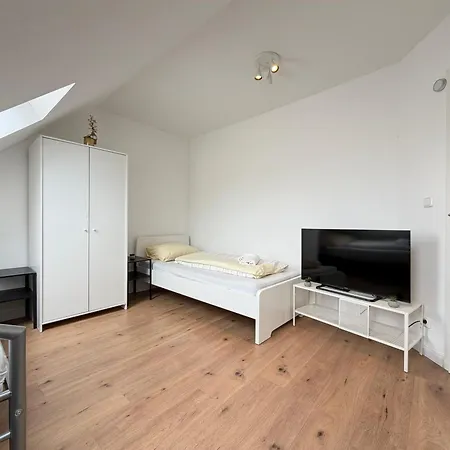 Zentrale In Ideal Fuer Monteure & Geschaeftsreisende Appartement *
